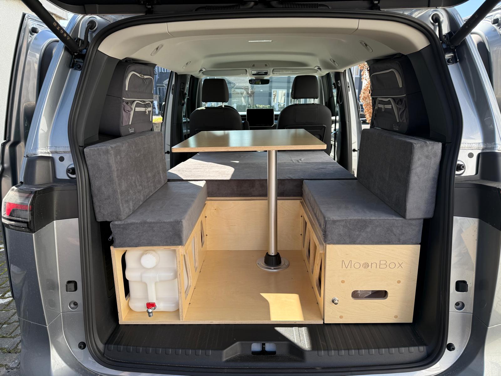 MOONBOX 115 Modify - Campervan module with seating group