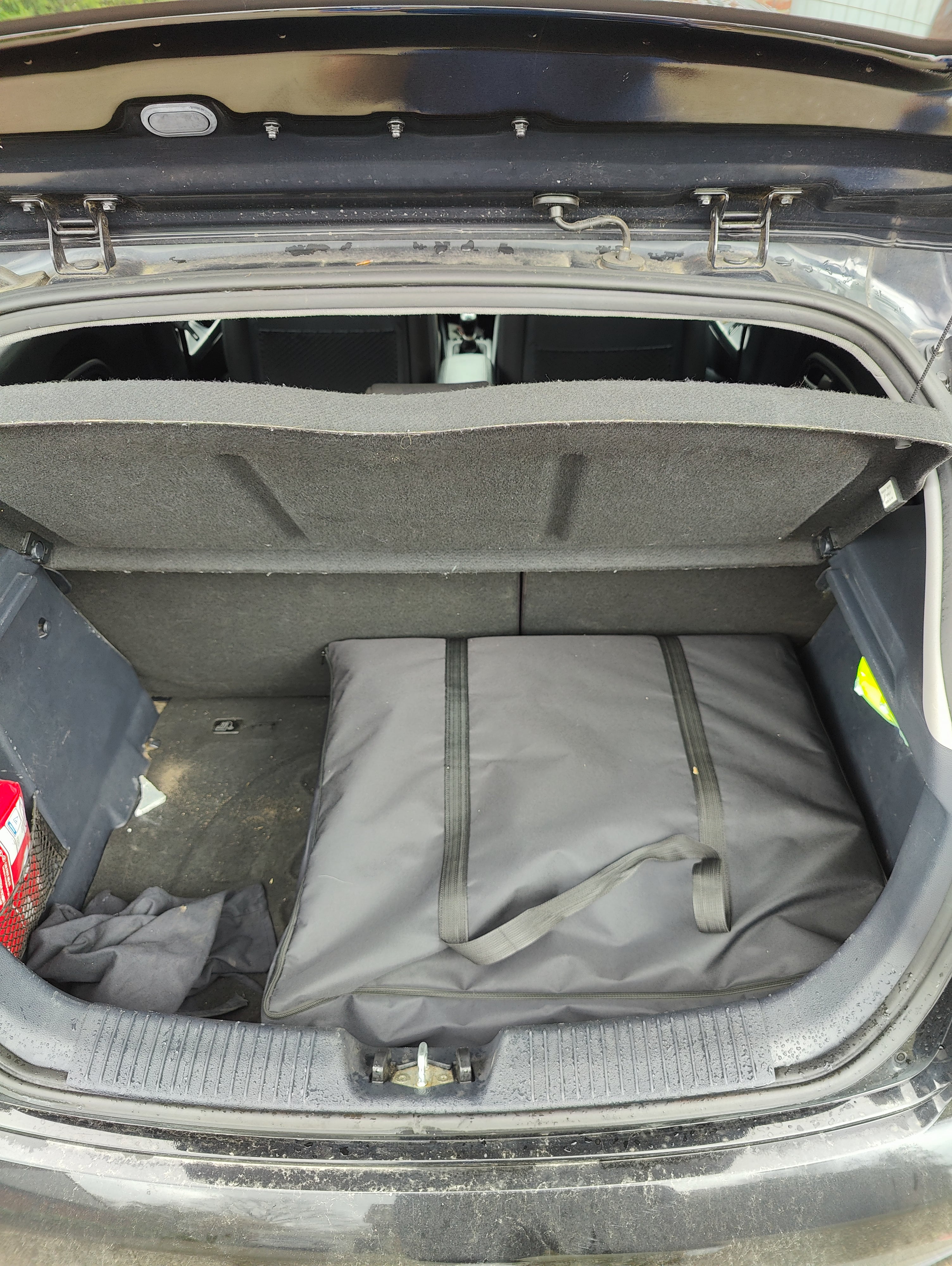 CampBoxi Unifit – Flexibles und verstellbares Bettgestell für Ihr Alltagsauto