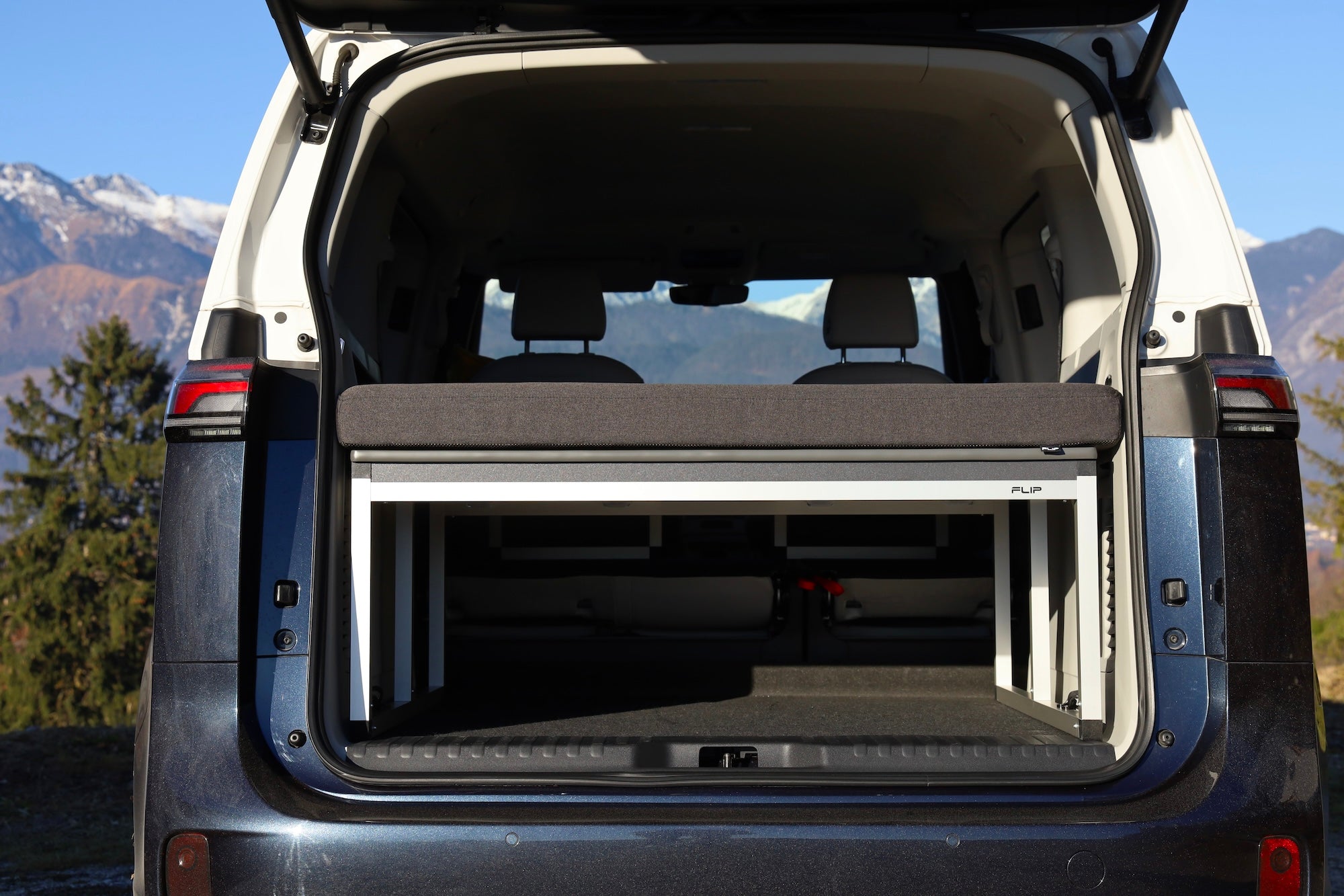 FLIP Adventure Bed - Campervan module with lots of storage space