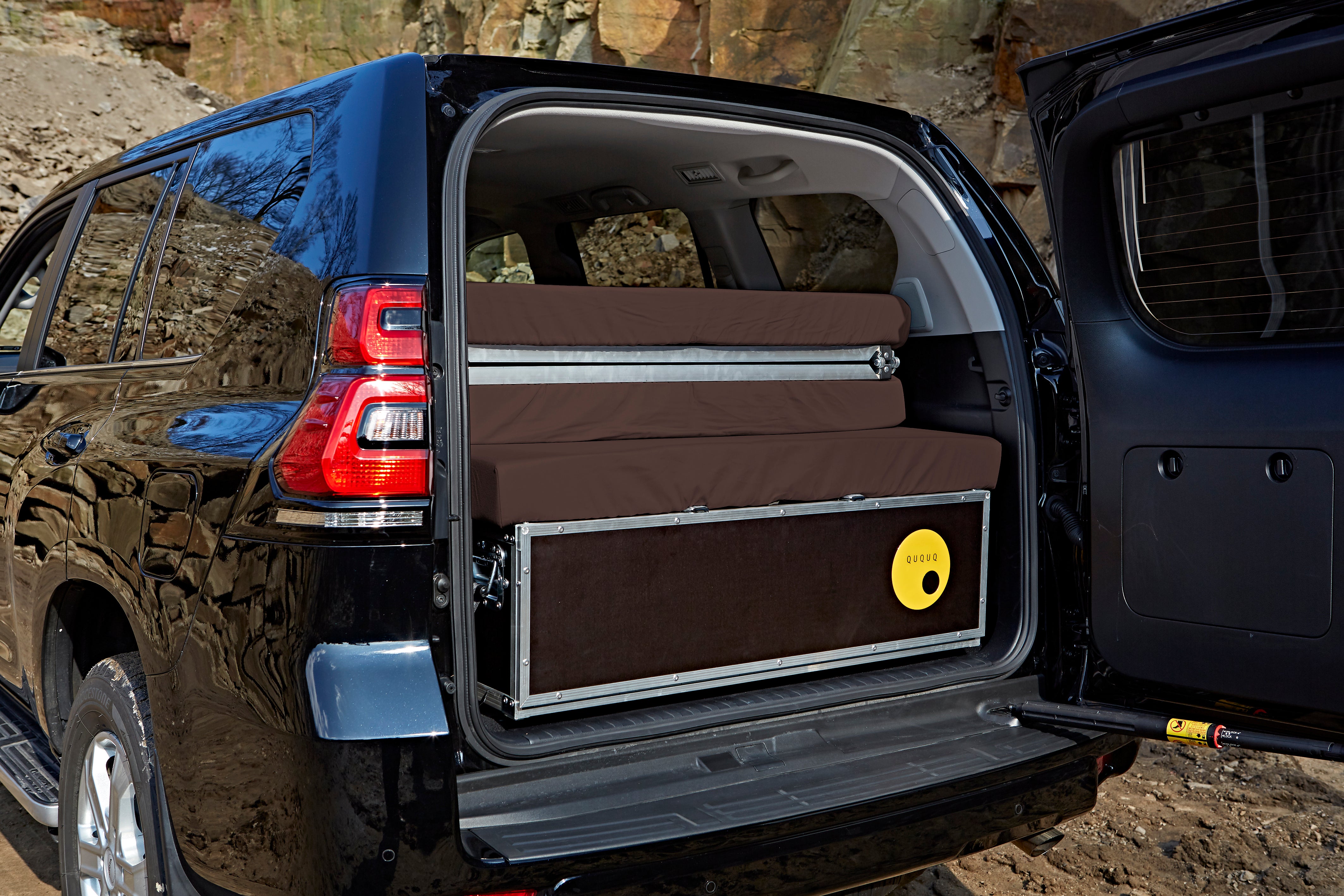 QUQUQ FlatBox – Campervan-Modul für Landcruiser & Discovery 3+4