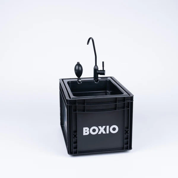 BOXIO - SANITARY: Complete set with toilet, mobile washbasin and accessories