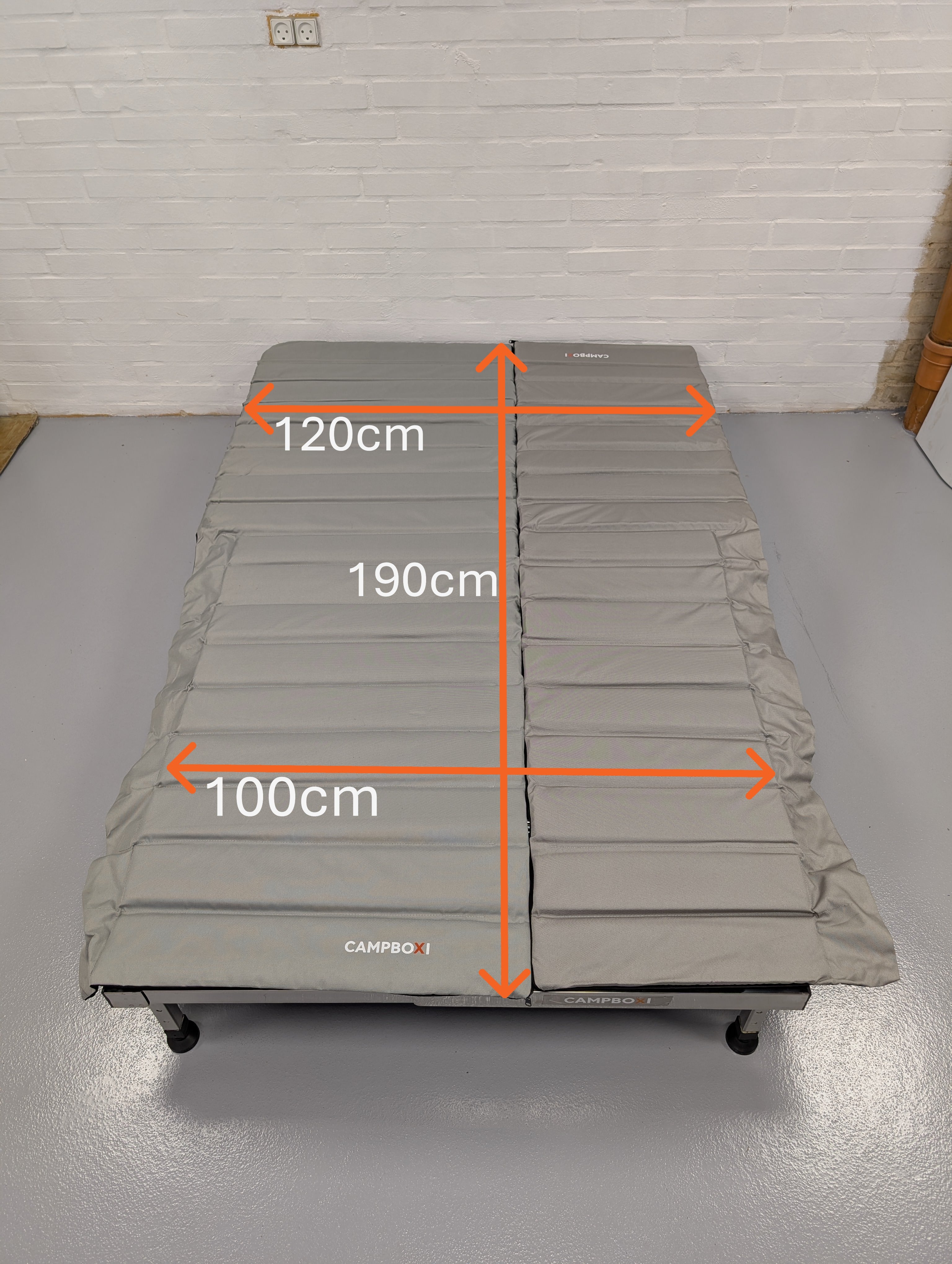 CampBoxi Unifit - Flexible and adjustable bed frame for your everyday car