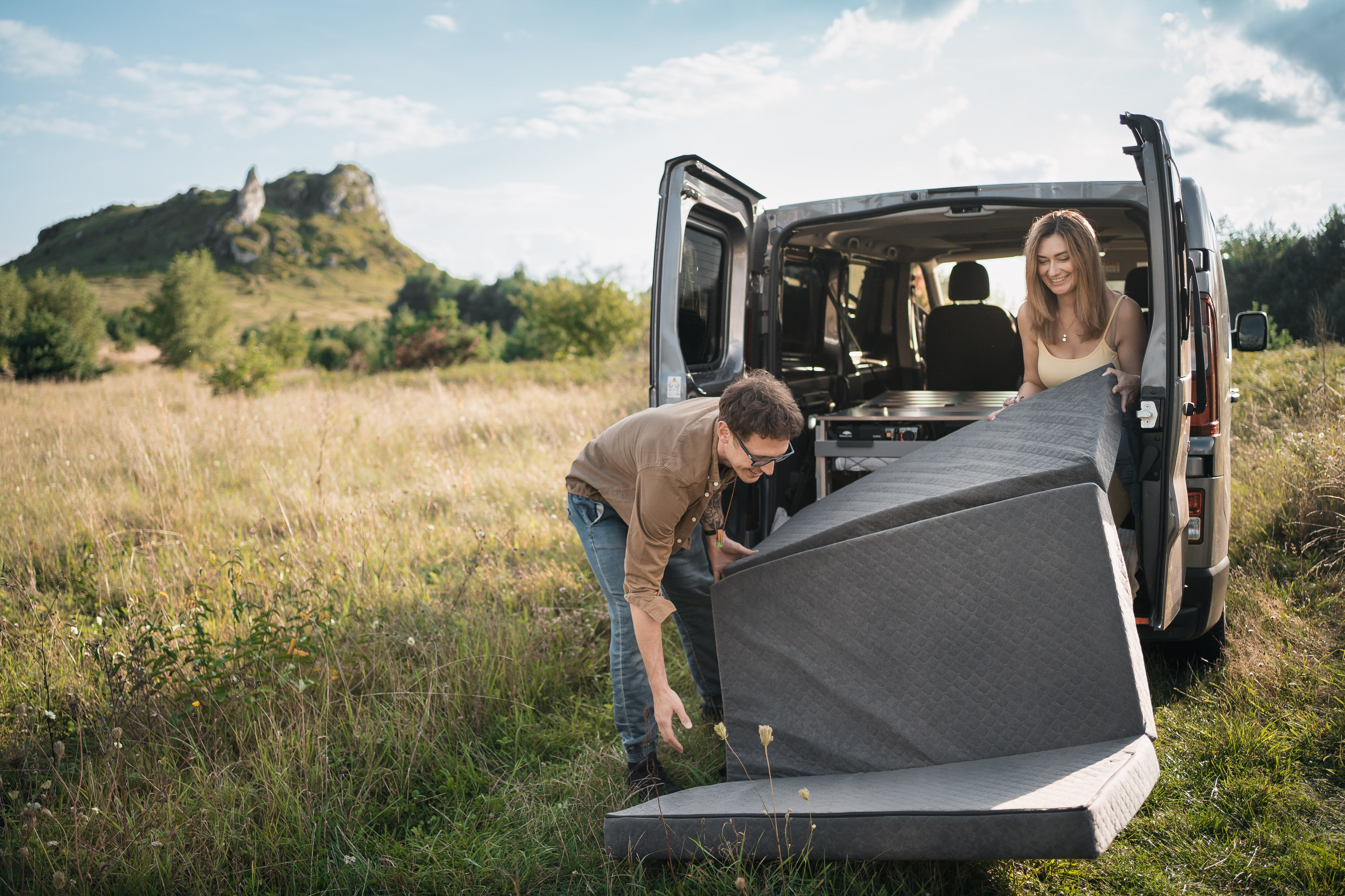 RAXO Base Campervan Modul - Omdan Din Bil til En Komfortabel og Funktionel Campervan