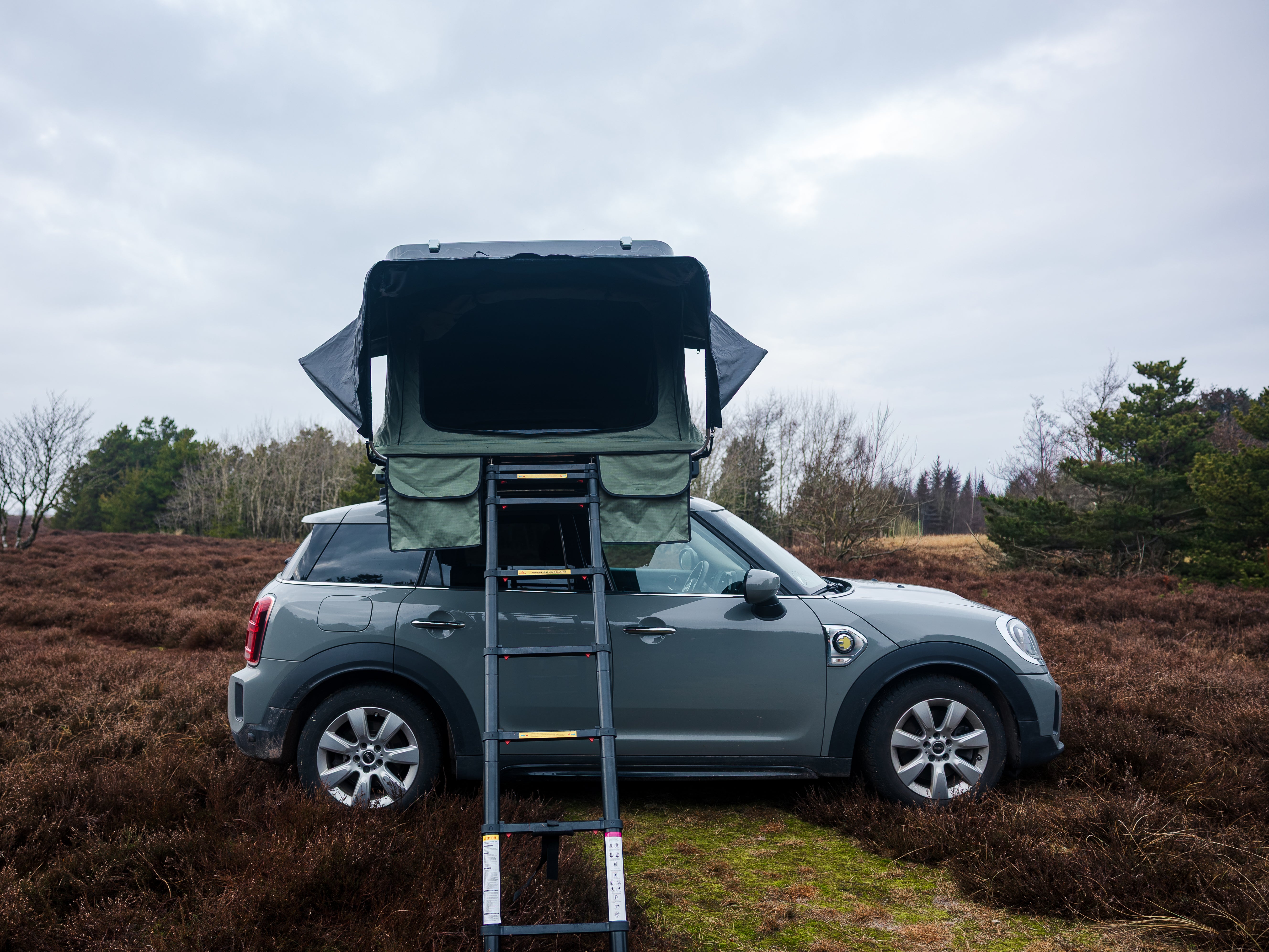CampBoxi Nest 160 roof tent - All-in-one roof tent | Hydraulic opening | integrated window bars | comfort mattress