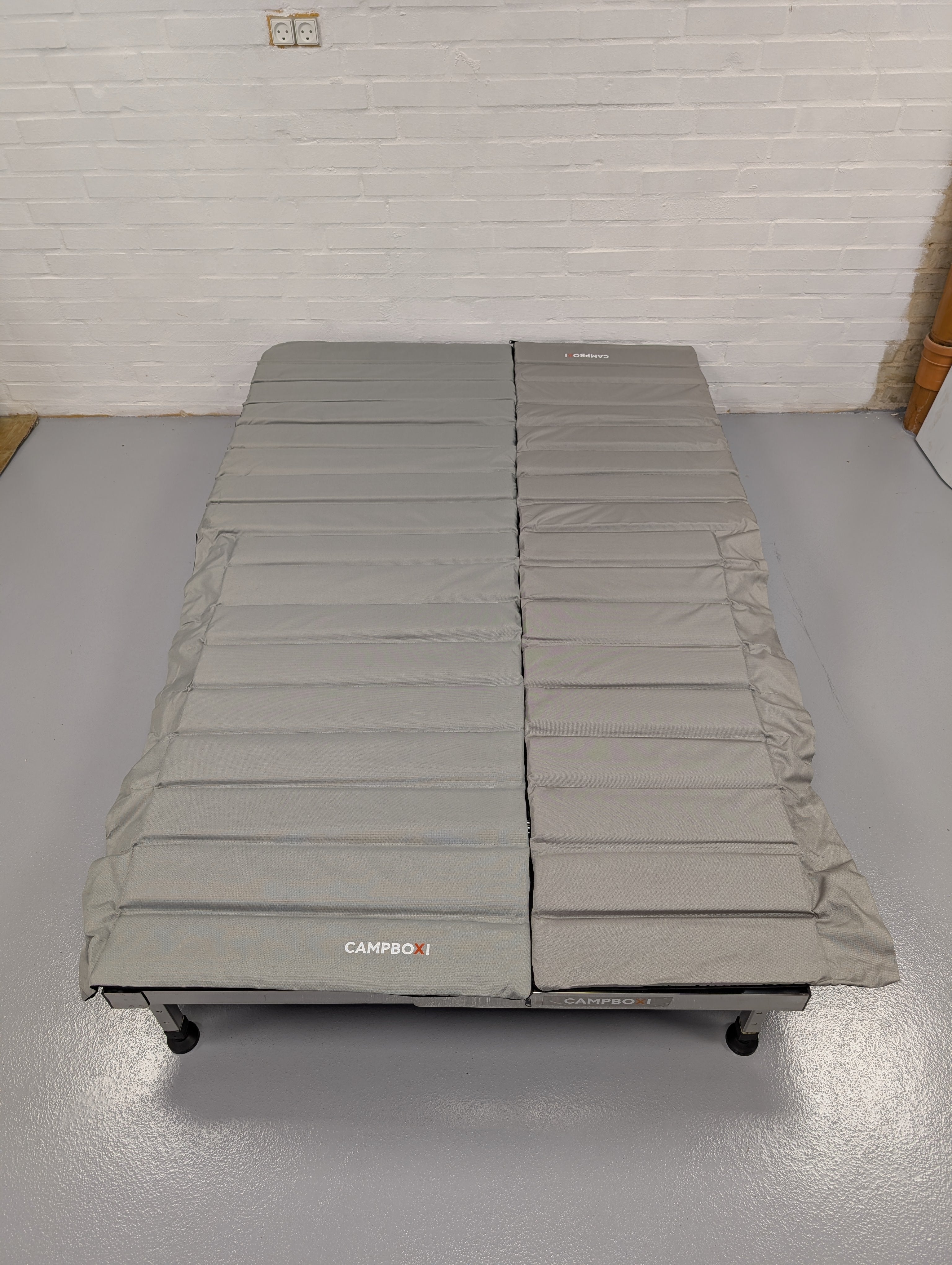 CampBoxi Unifit – Flexibles und verstellbares Bettgestell für Ihr Alltagsauto