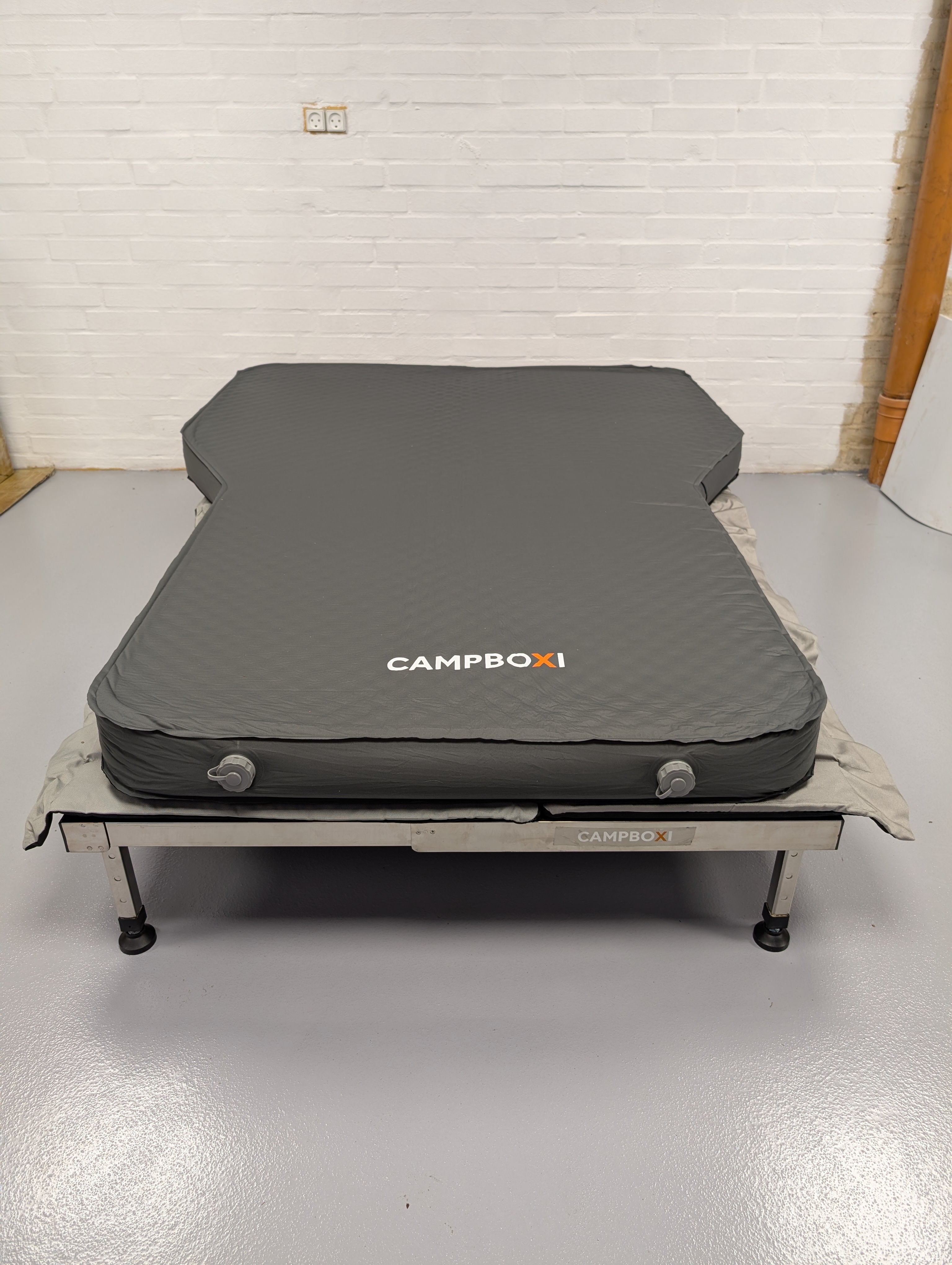 CampBoxi Unifit – Flexibles und verstellbares Bettgestell für Ihr Alltagsauto
