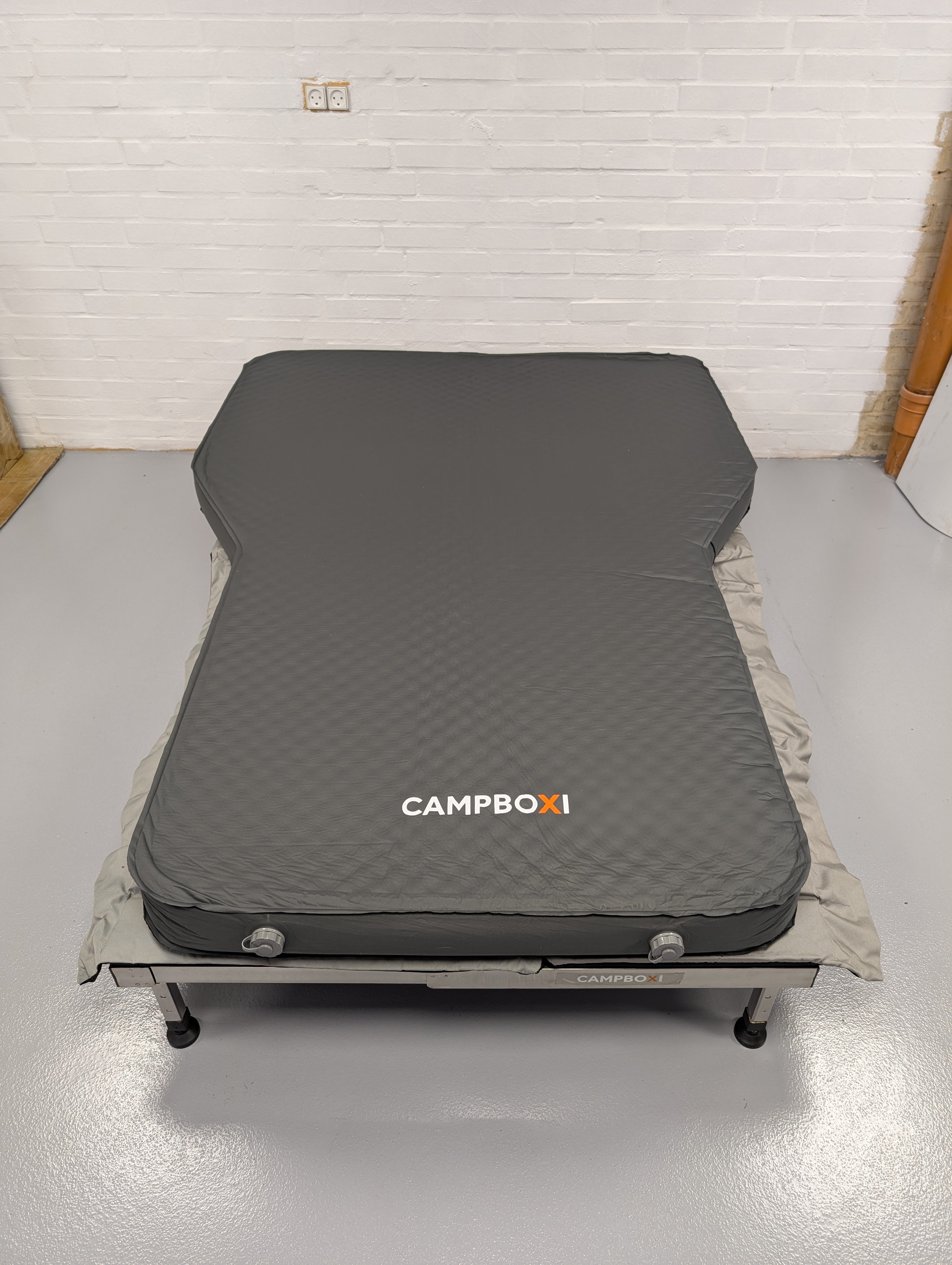 CampBoxi Unifit – Flexibles und verstellbares Bettgestell für Ihr Alltagsauto