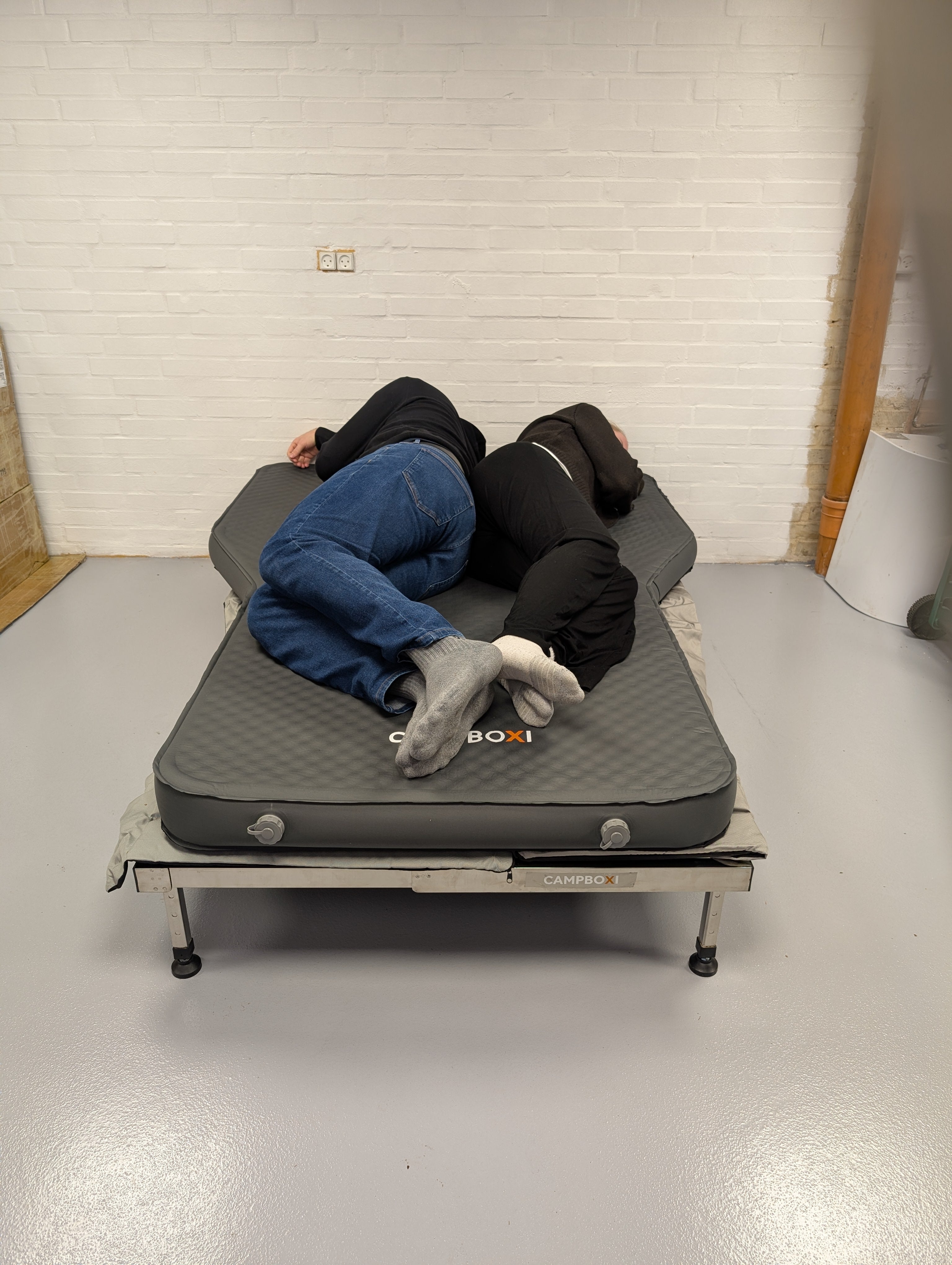 CampBoxi Unifit – Flexibles und verstellbares Bettgestell für Ihr Alltagsauto