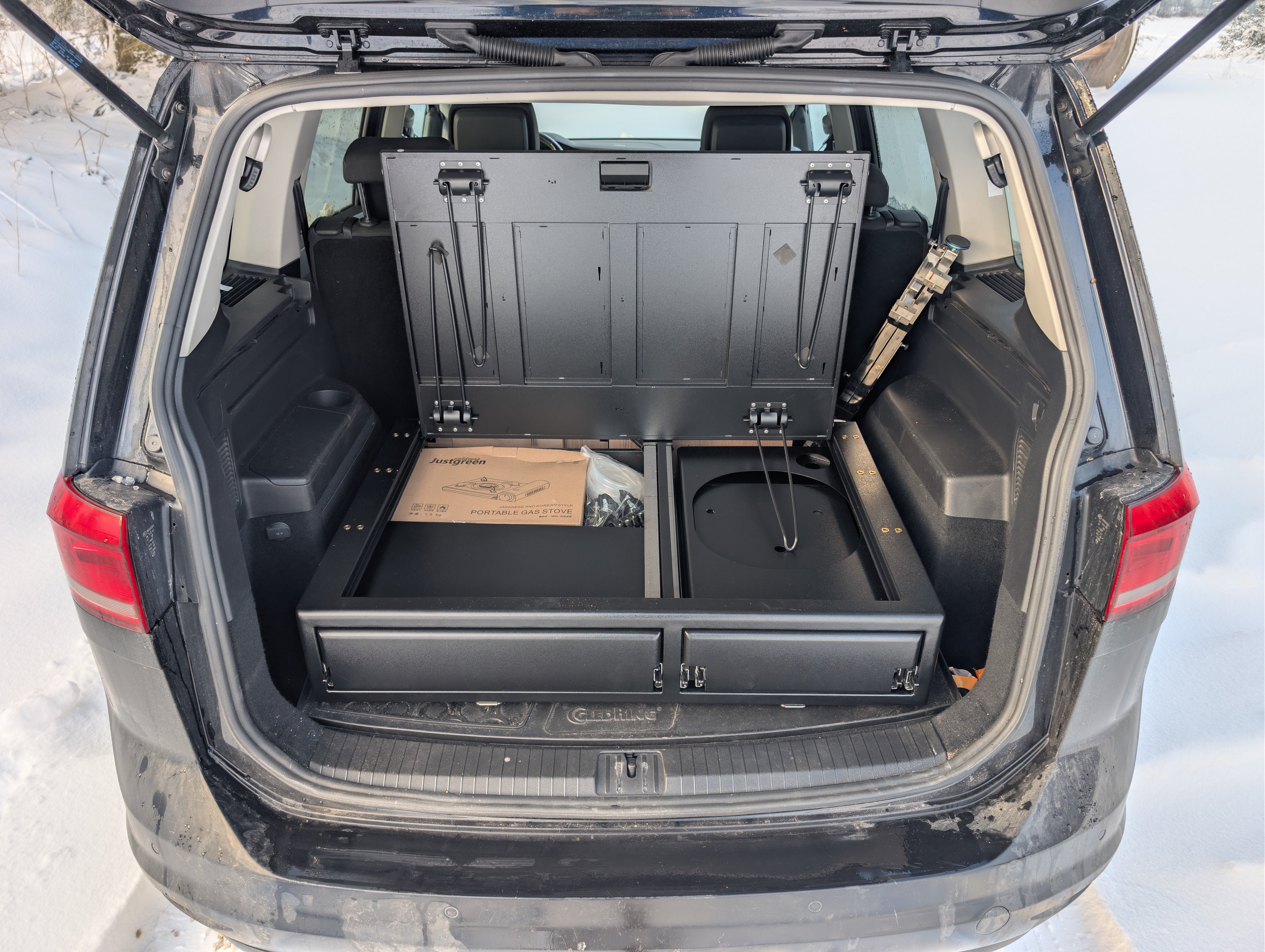 CampBoxi Kitchenfit - Alt-i-ét Campervan Modul til hverdagsbiler