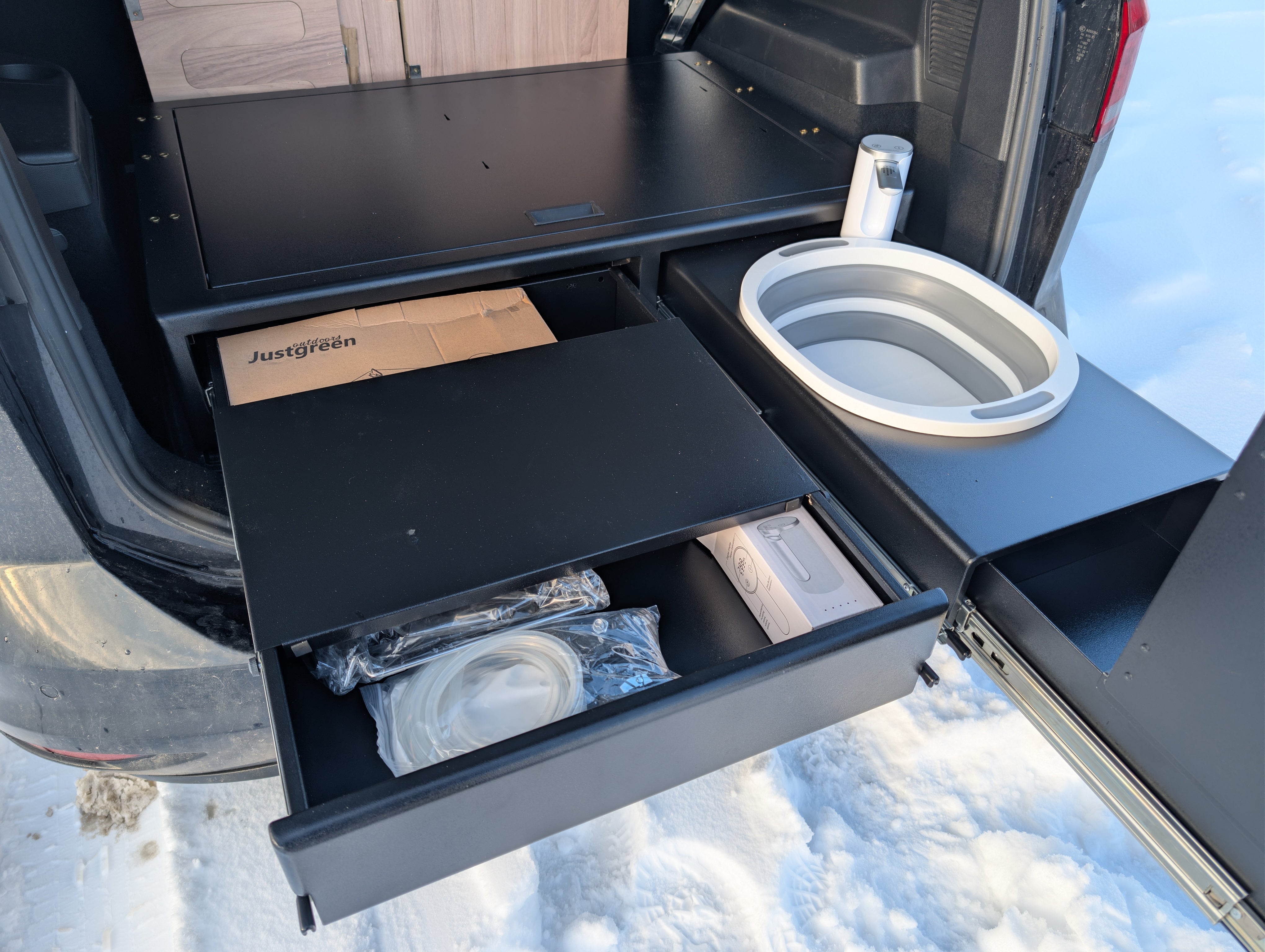 CampBoxi Kitchenfit - Alt-i-ét Camper Box til hverdagsbiler