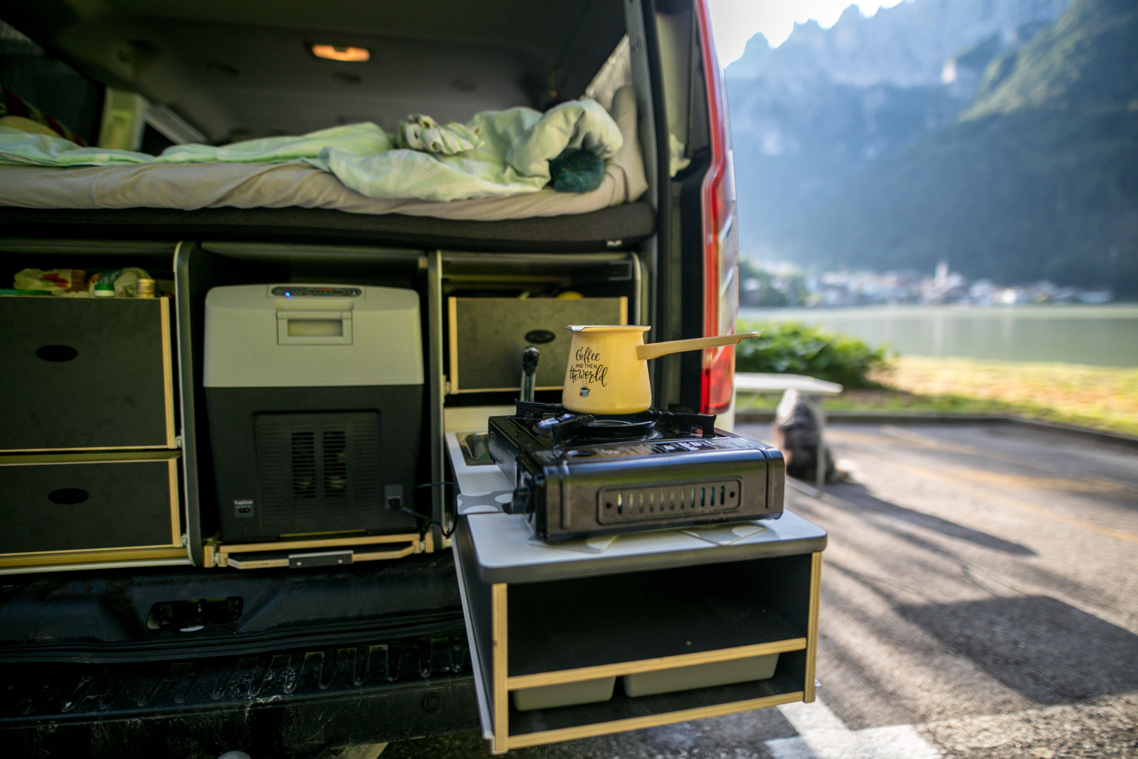 FLIP Camping Box – Luxuriöses Wohnmobil-Modul 