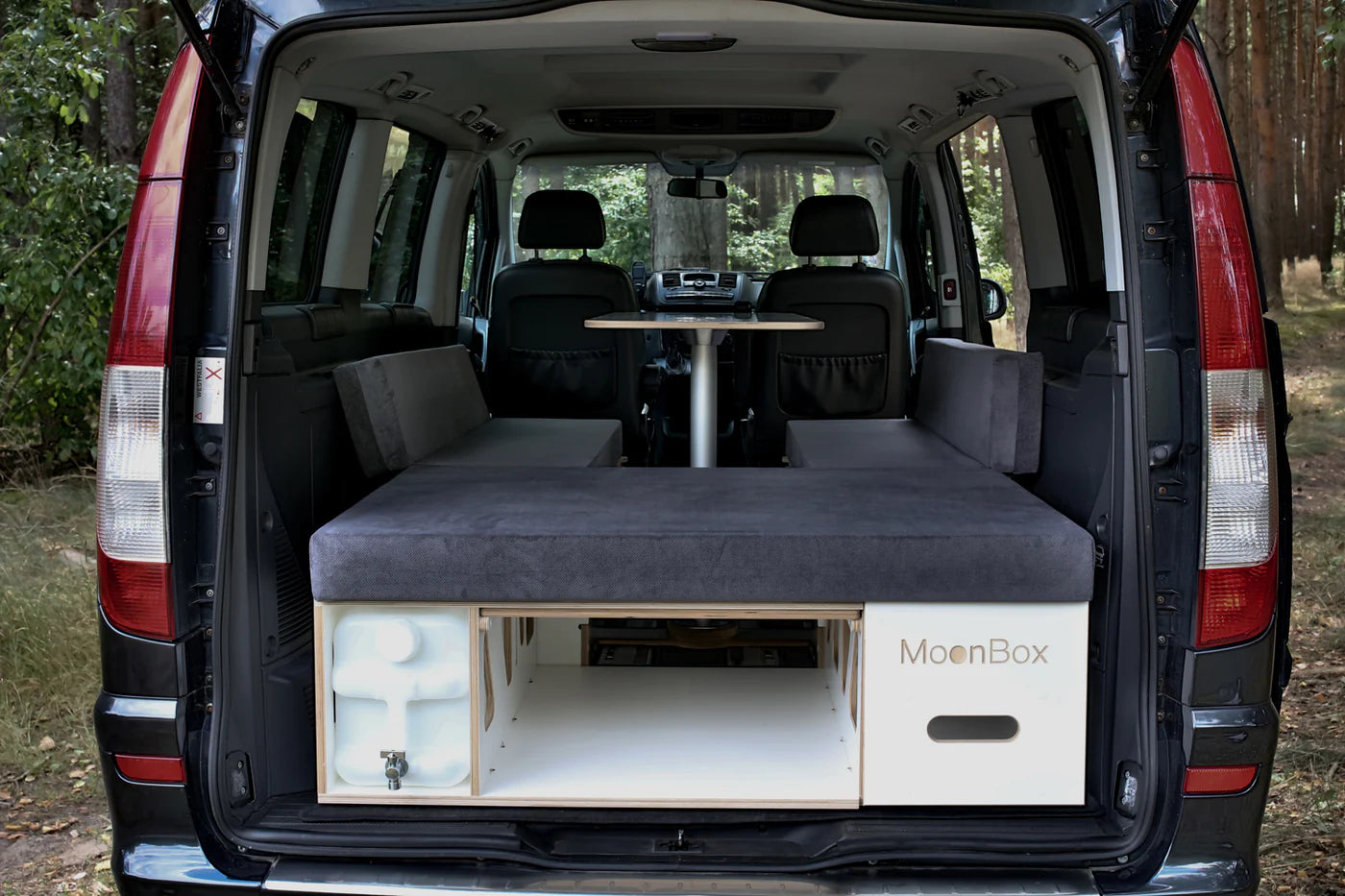 MoonBox 119 - Campervan module for larger cars 